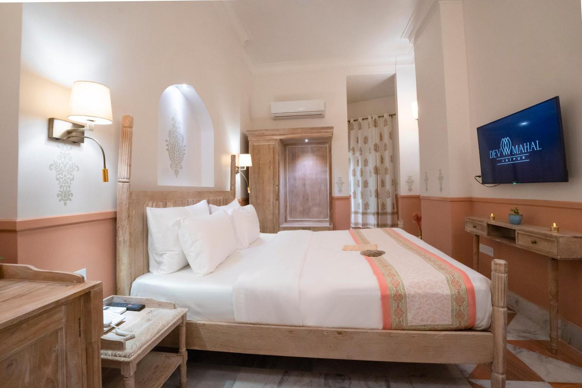 Dev Mahal - A Boutique Heritage Hotel Jaipur Extérieur photo