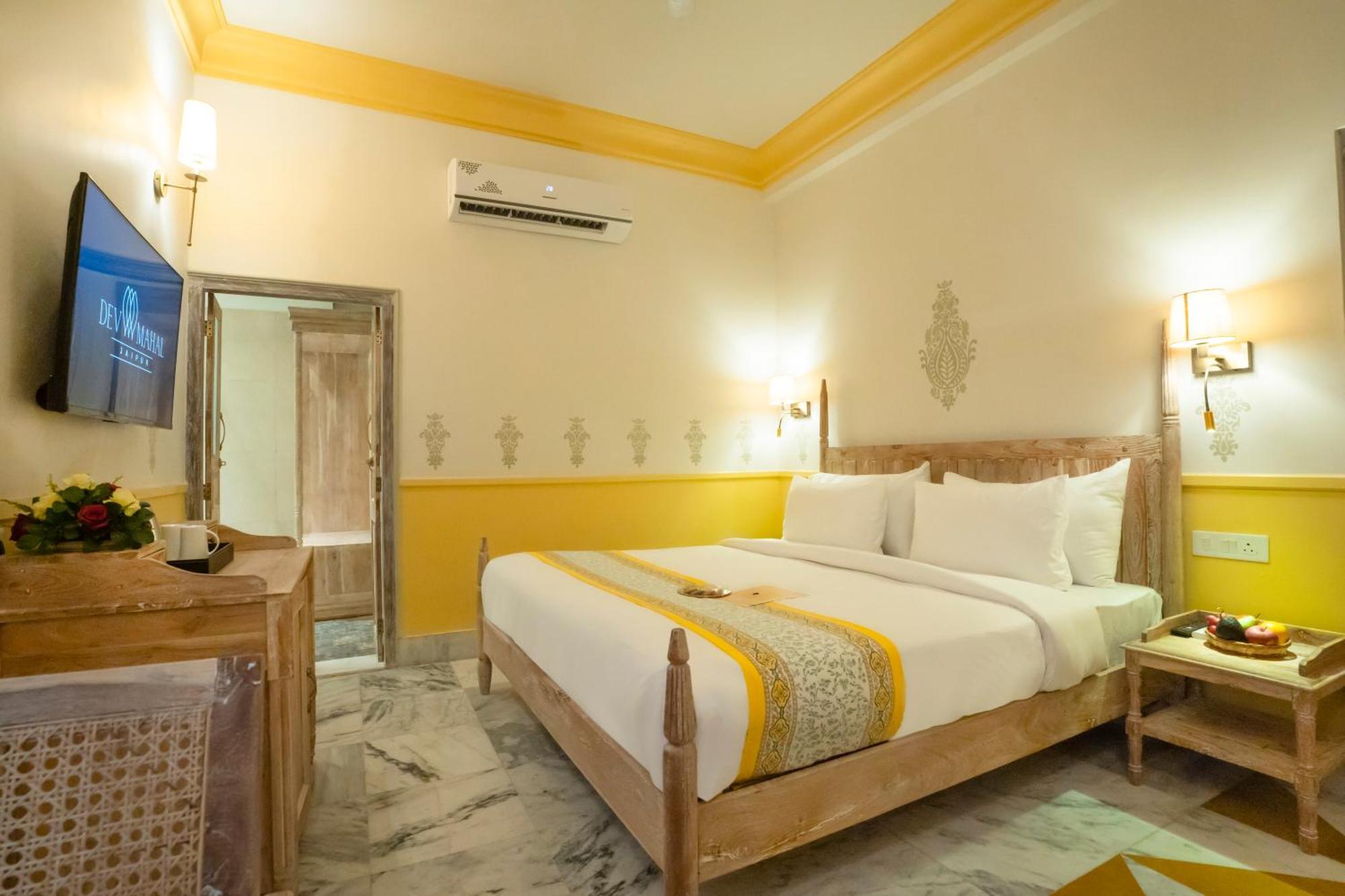 Dev Mahal - A Boutique Heritage Hotel Jaipur Extérieur photo