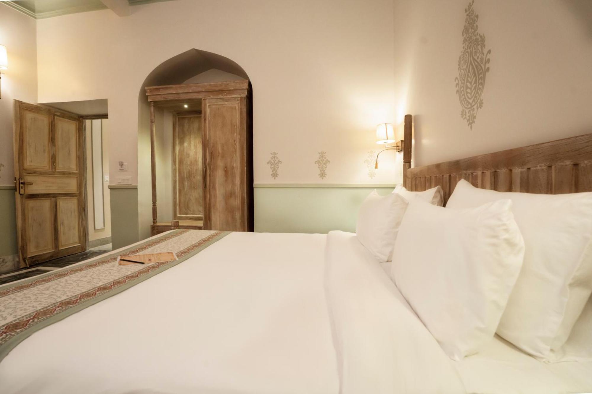 Dev Mahal - A Boutique Heritage Hotel Jaipur Extérieur photo