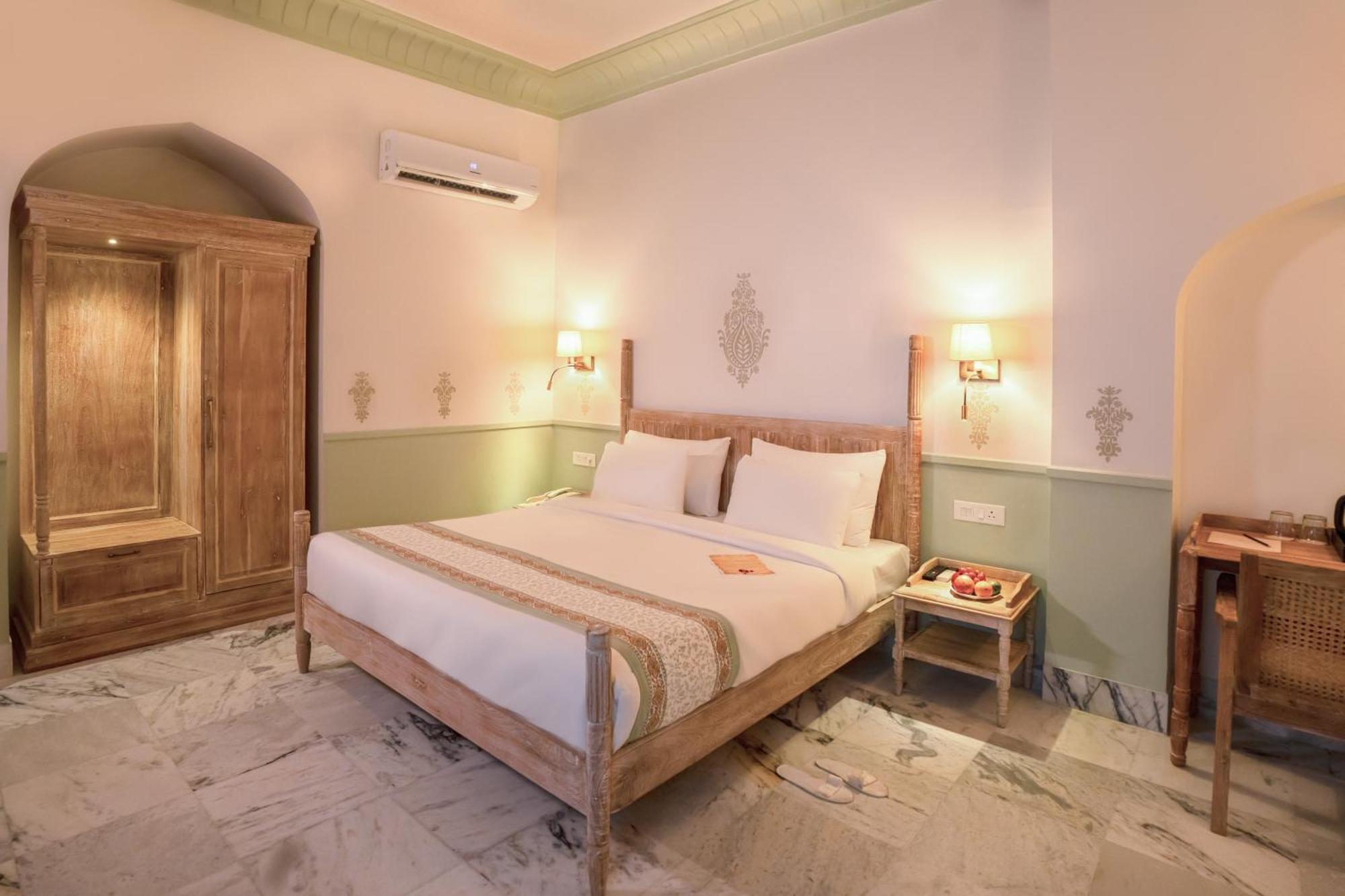 Dev Mahal - A Boutique Heritage Hotel Jaipur Extérieur photo