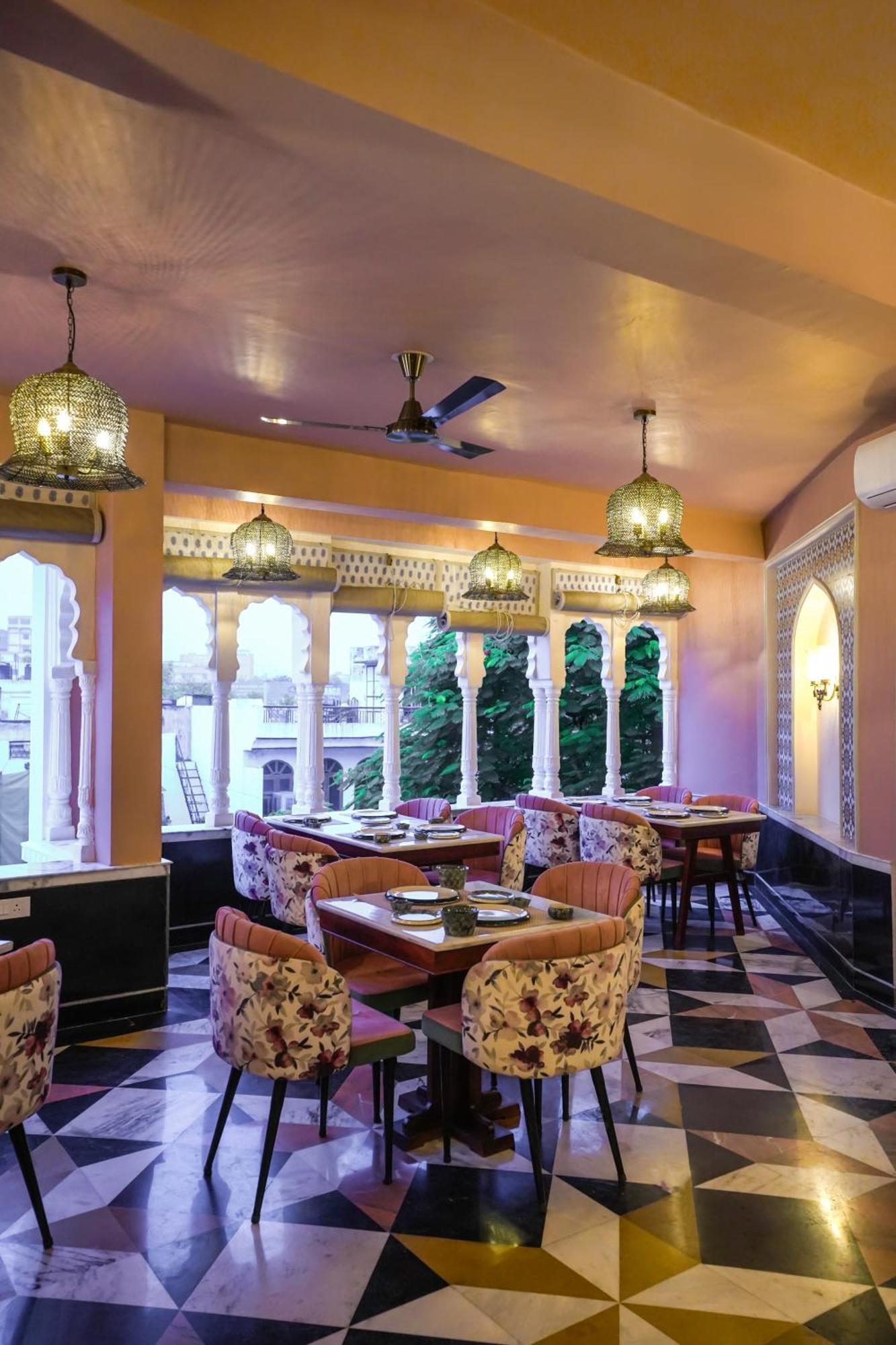 Dev Mahal - A Boutique Heritage Hotel Jaipur Extérieur photo