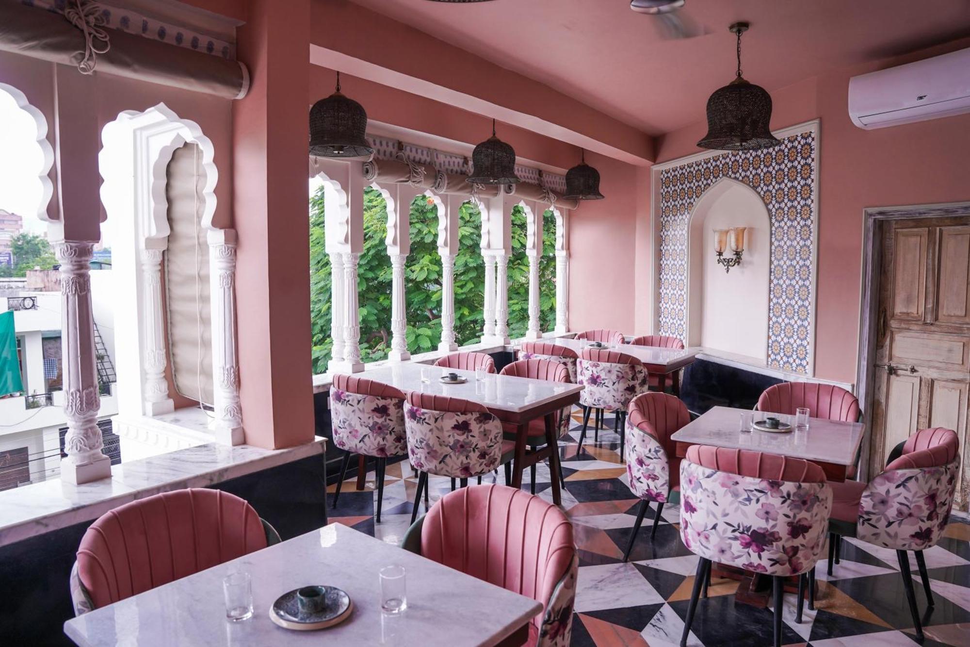 Dev Mahal - A Boutique Heritage Hotel Jaipur Extérieur photo
