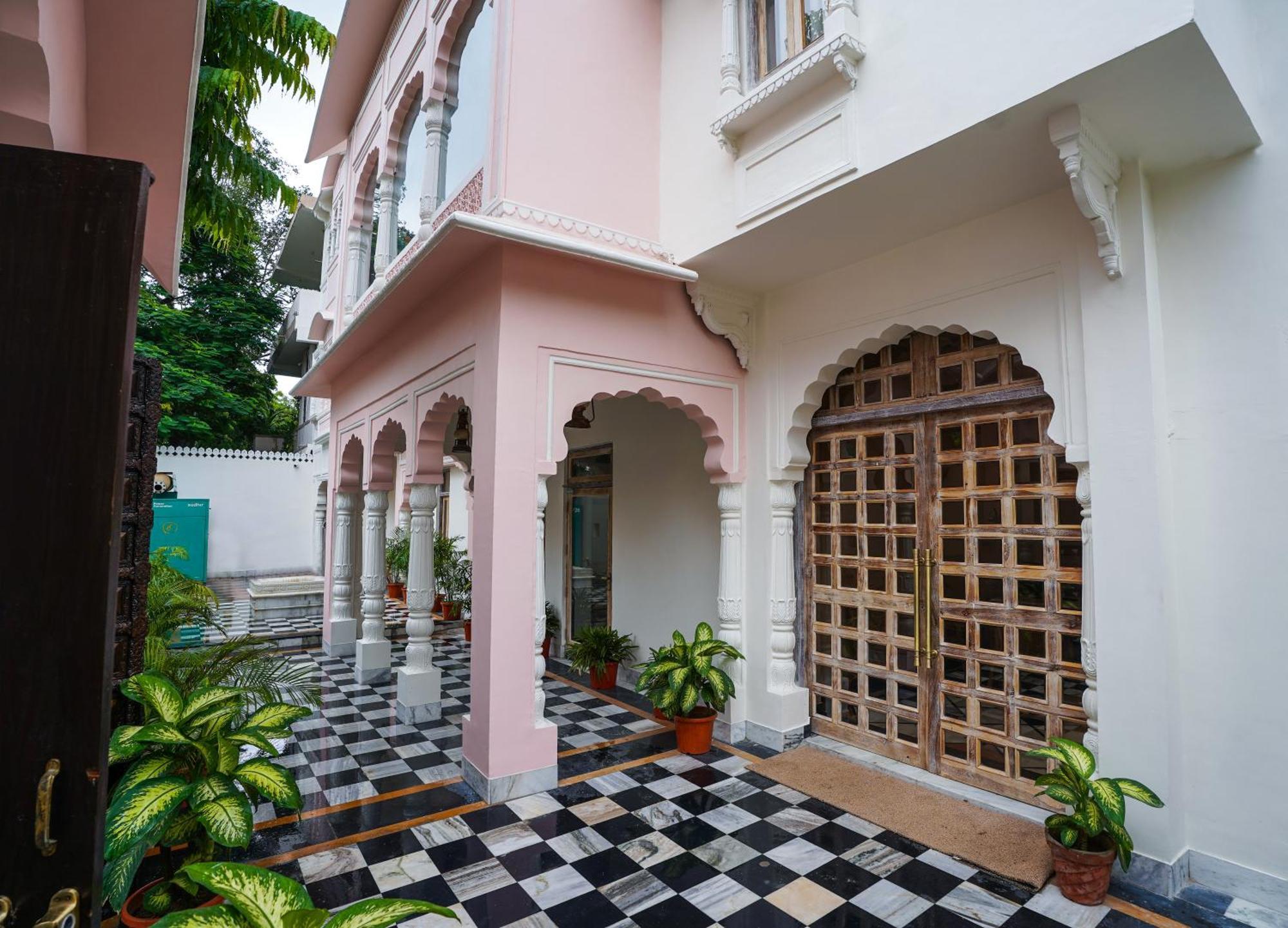 Dev Mahal - A Boutique Heritage Hotel Jaipur Extérieur photo