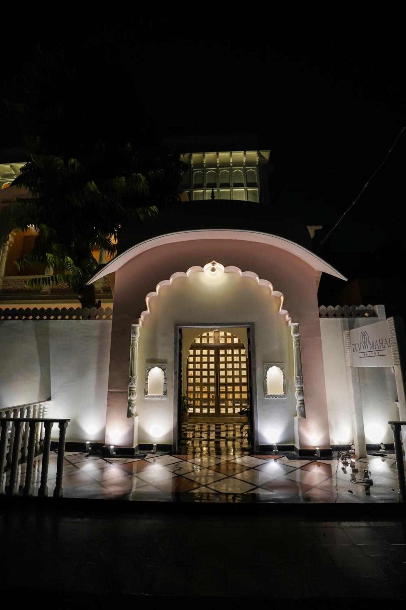 Dev Mahal - A Boutique Heritage Hotel Jaipur Extérieur photo